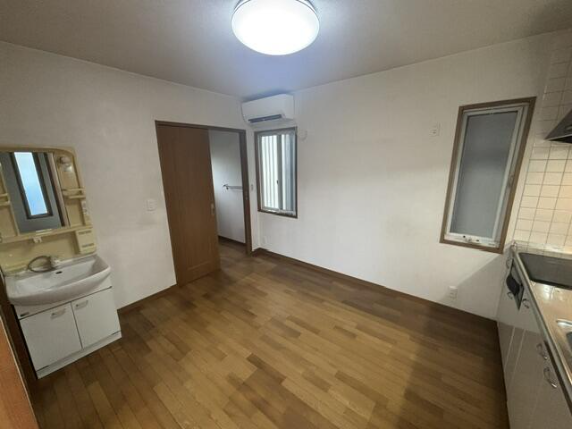 葵区川合２丁目 空き家・中古戸建 現況写真 4枚目